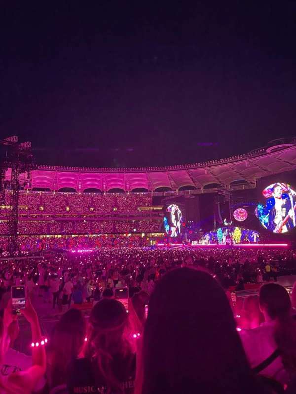 Optus Stadium, bloc: 117, rangée: 4