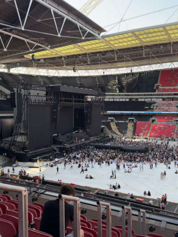 Wembley Stadium, bloc: 227, rangée: 7, place: 23