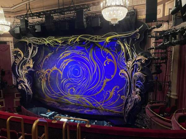 Imperial Theatre, bloc: Rear Mezzanine RC, rangée: E, place: 402