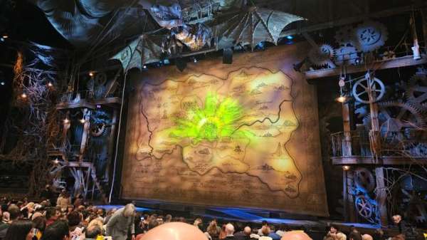 Gershwin Theatre, bloc: Orchestra R, rangée: H, place: 4
