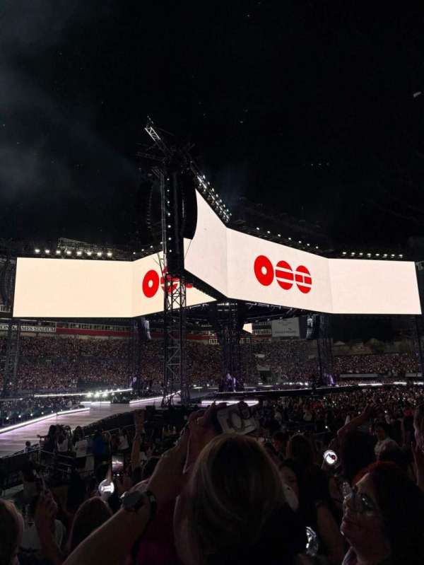 Raymond James Stadium, bloc: 132, rangée: G, place: 5