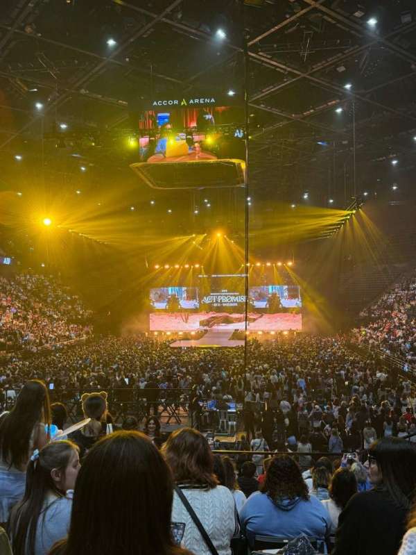Accor Arena, bloc: Gradin A, rangée: 14, place: 10