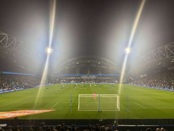 Accu Stadium, bloc: SS04, rangée: P, place: 76