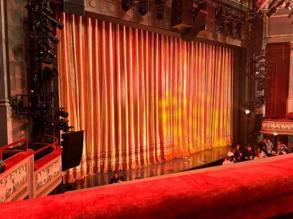 Broadhurst Theatre, bloc: Mezzanine L, rangée: A, place: 17