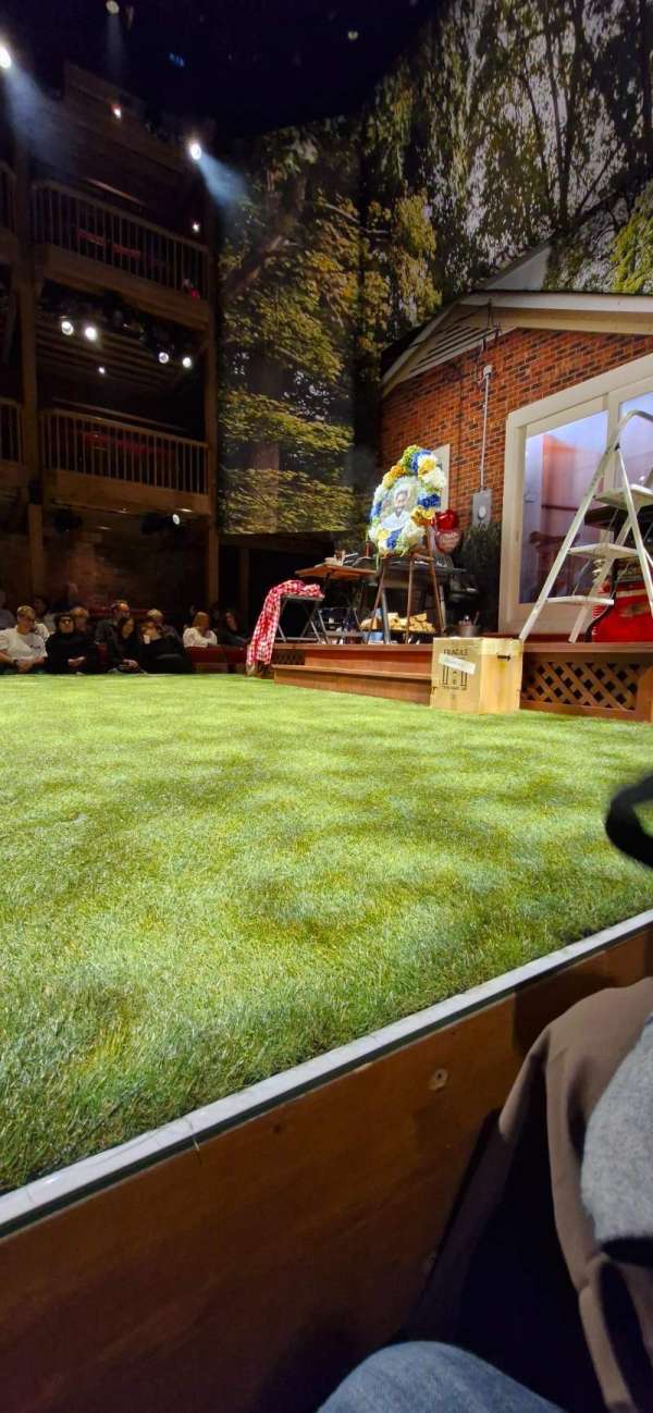 Swan Theatre, bloc: Ground Floor, rangée: A, place: 7