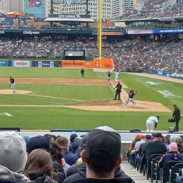 Comerica Park, bloc: 132, rangée: 29, place: 1