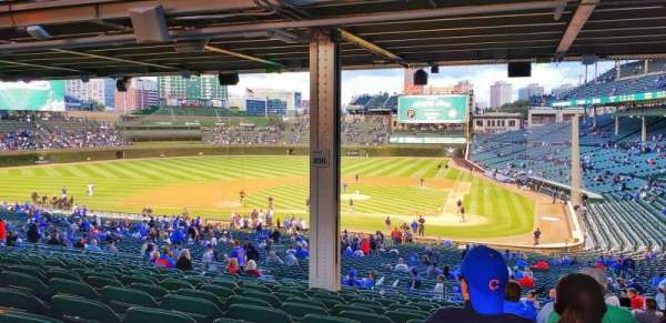 Wrigley Field, bloc: 214, rangée: 18, place: 13