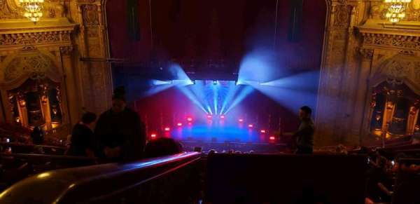 Chicago Theatre, bloc: Balcony4, rangée: Q, place: 408