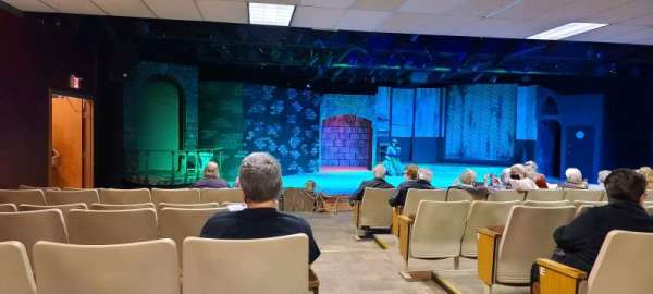 Stage Coach Players, rangée: G, place: 17