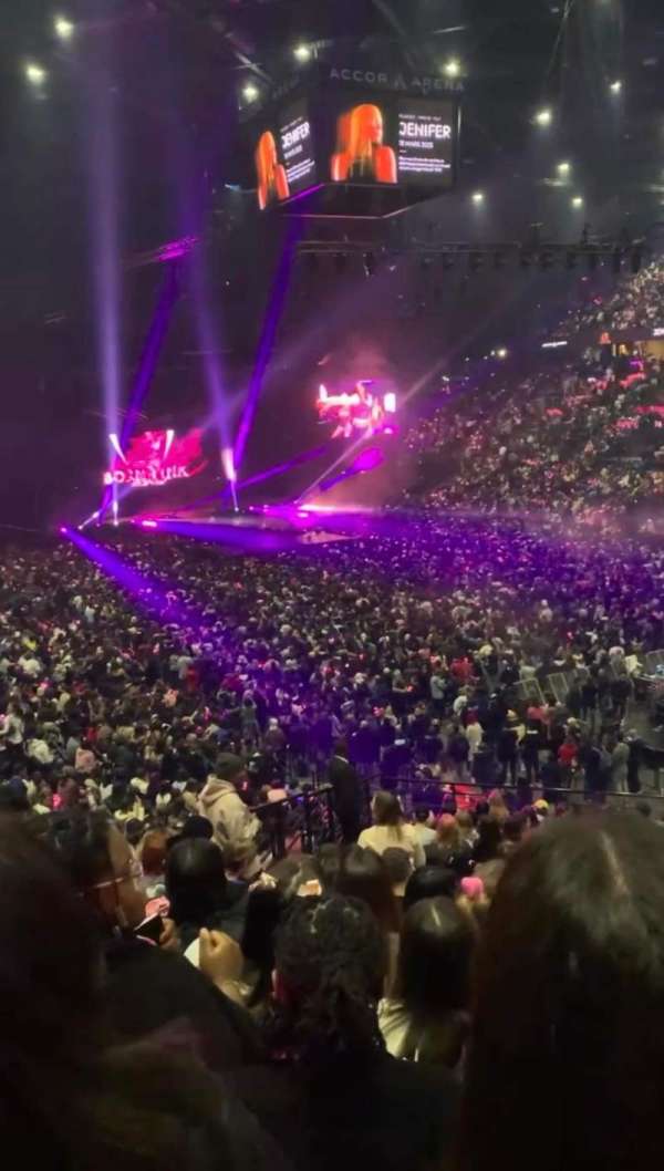Accor Arena, bloc: Gradin T, rangée: 5, place: 1
