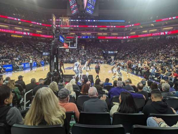 Golden 1 Center, bloc: 126, rangée: AA, place: 10