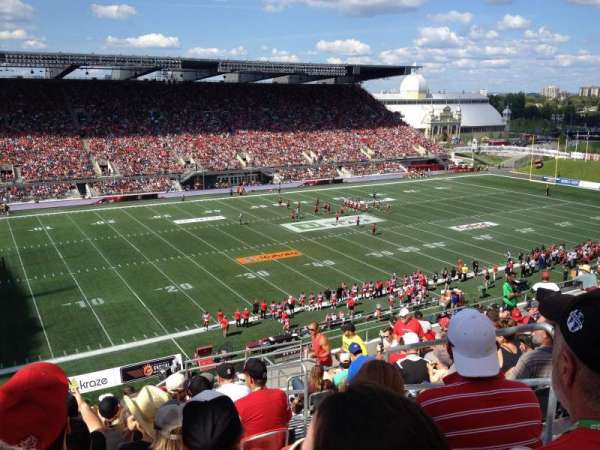 TD Place Stadium, bloc: WW, rangée: 15, place: 3