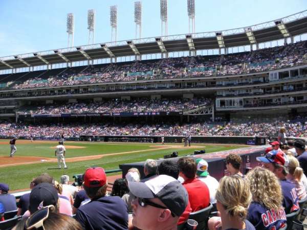 Progressive Field, bloc: 165, rangée: H, place: 6