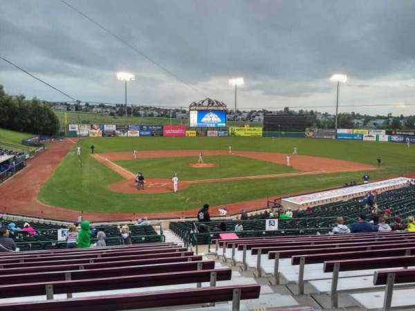 UCHealth Park, bloc: 208, rangée: MM, place: 18