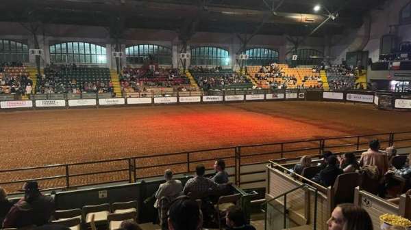 Cowtown Coliseum, bloc: M, rangée: 5, place: 7