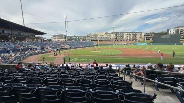 Coolray Field, bloc: 107, rangée: N, place: 15
