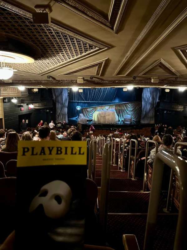 Majestic Theatre, bloc: Orchestra L, rangée: X, place: 1