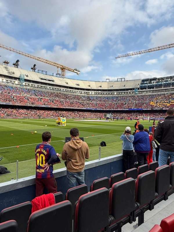 Camp Nou, bloc: 106, rangée: 5, place: 15