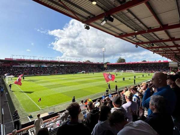 Vitality Stadium, bloc: 24, rangée: K, place: 246