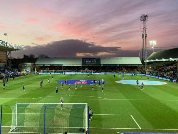 Weston Homes Stadium, bloc: E3, rangée: S, place: 62