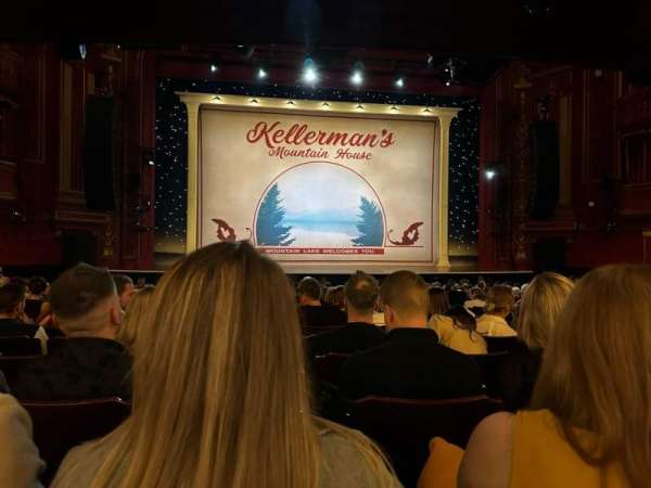 Dominion Theatre, bloc: Stalls, rangée: T, place: 30