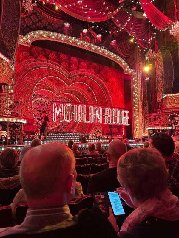 Piccadilly Theatre, bloc: Stalls, rangée: J, place: 26