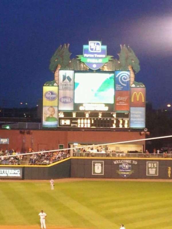 Day Air Ballpark, bloc: Suite 9