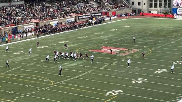 Percival Molson Memorial Stadium, bloc: N2, rangée: 16, place: 4