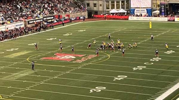Percival Molson Memorial Stadium, bloc: N2, rangée: 16, place: 4