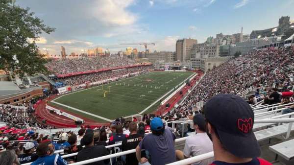 Percival Molson Memorial Stadium, bloc: N2, rangée: 16, place: 3