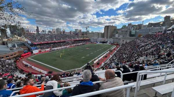 Percival Molson Memorial Stadium, bloc: L2, rangée: 16, place: 3