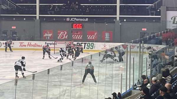 Centre d'Excellence Sports Rousseau, bloc: 111, rangée: L, place: 4