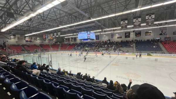 Centre d'Excellence Sports Rousseau, bloc: 116, rangée: H, place: 2