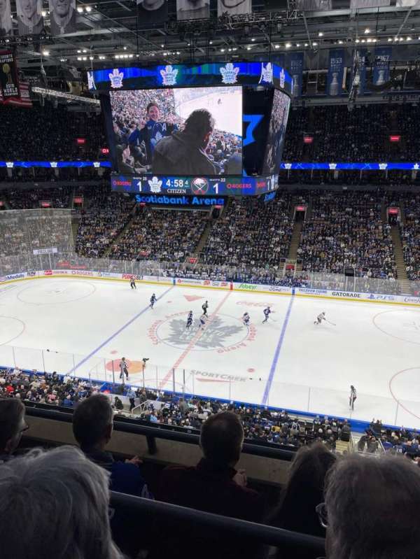 Scotiabank Arena, bloc: 308, rangée: 3, place: 15
