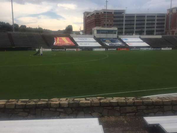 American Legion Memorial Stadium, bloc: 21R, rangée: F, place: 1
