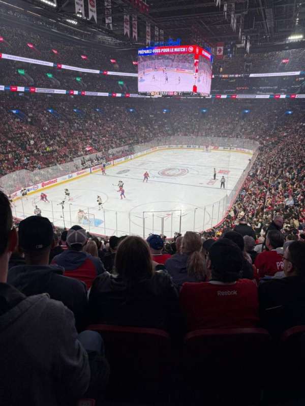 Centre Bell, bloc: 118, rangée: W, place: 10