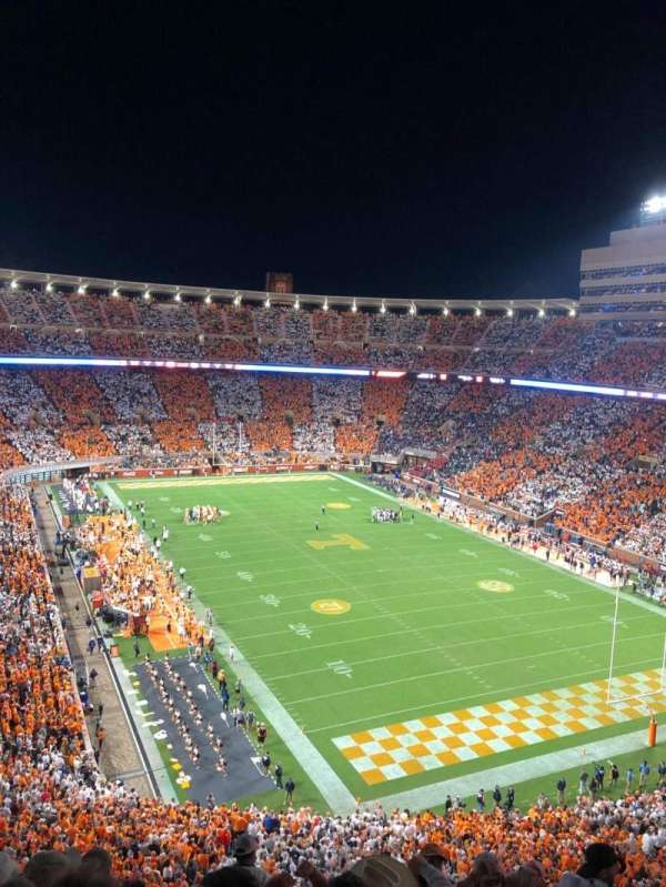 Neyland Stadium, bloc: OO, rangée: 8, place: 20