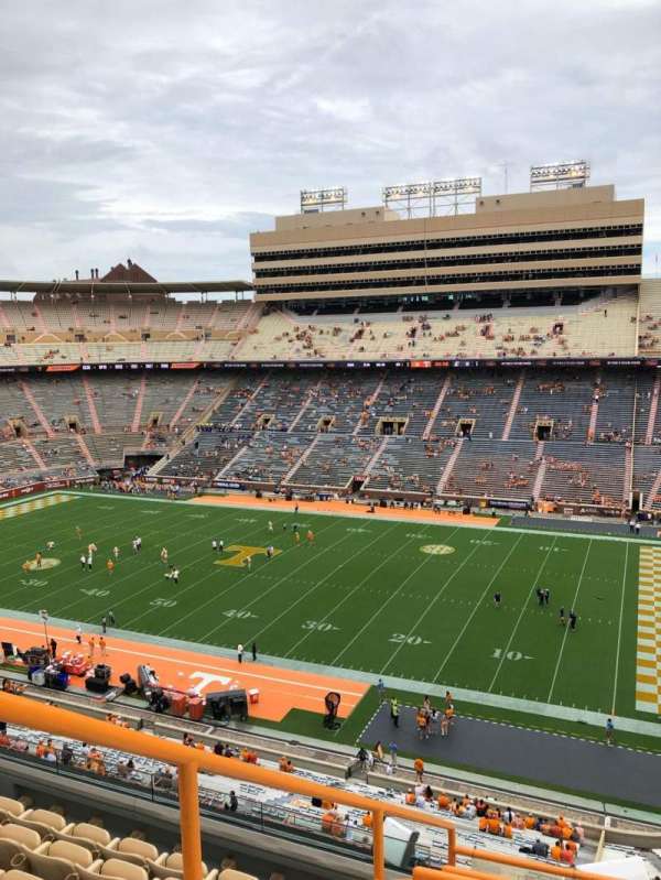 Neyland Stadium, bloc: QQ, rangée: 7, place: 50
