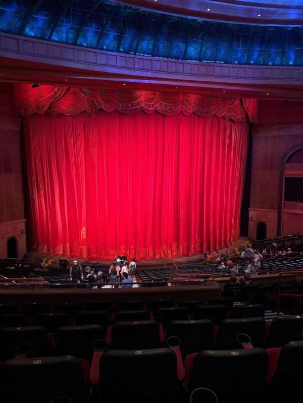 O Theatre, bloc: 202, rangée: X, place: 8