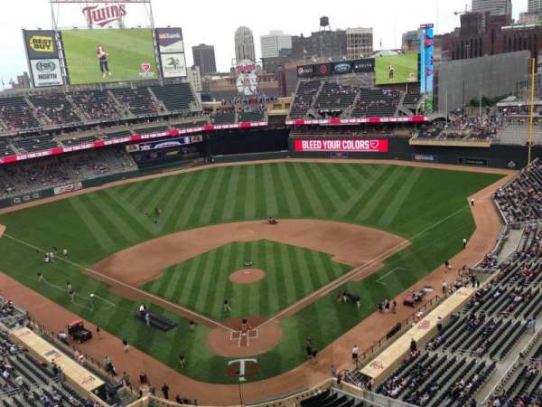 Target Field, bloc: 314, rangée: 1, place: 14