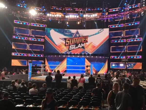 Scotiabank Arena, bloc: 102, rangée: F, place: 9