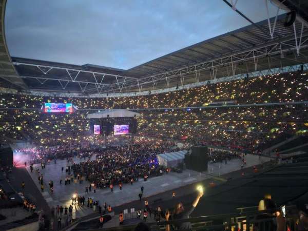 Wembley Stadium, bloc: 243, rangée: 8, place: 100