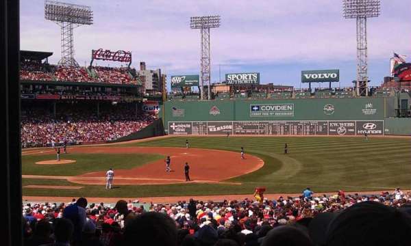 Fenway Park, bloc: Grandstand 13, rangée: 2, place: 19