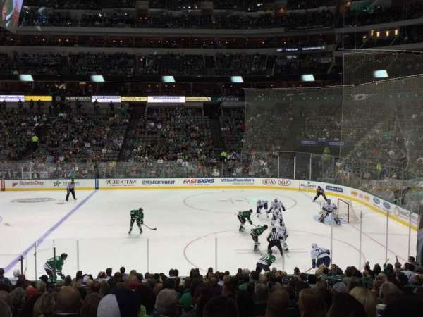 American Airlines Center, bloc: 117, rangée: V, place: 6