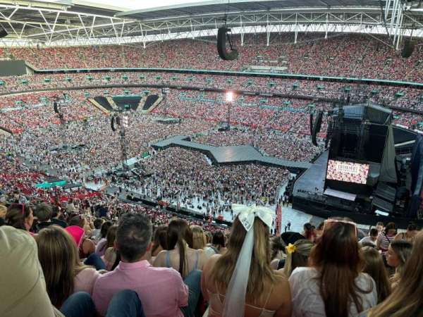 Wembley Stadium, bloc: 547, rangée: 23, place: 231