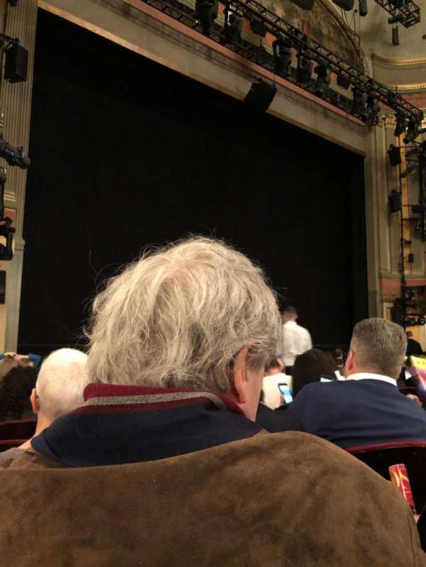 Neil Simon Theatre, bloc: Orchestra L, rangée: L, place: 17