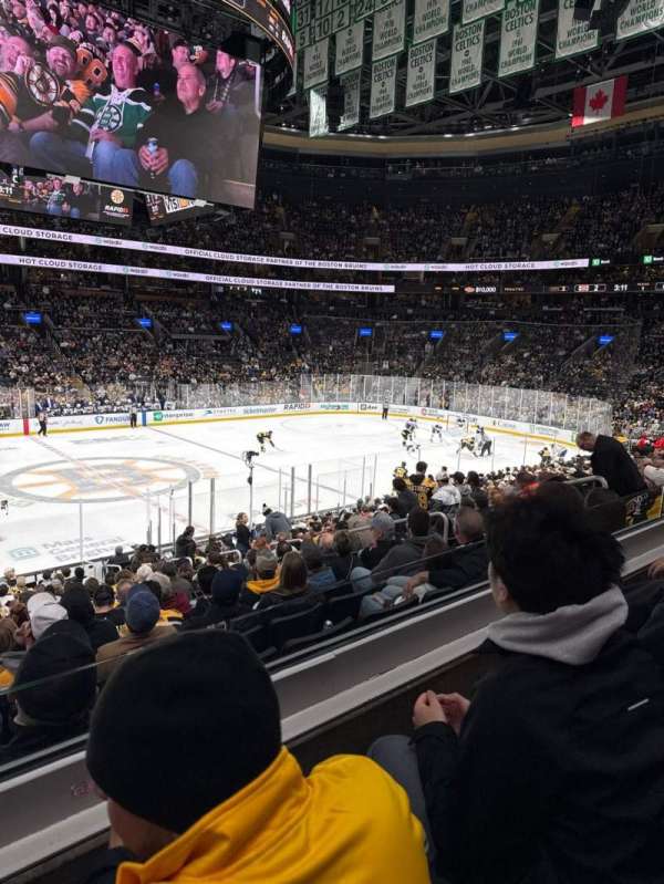 TD Garden, bloc: 143, rangée: B, place: 6