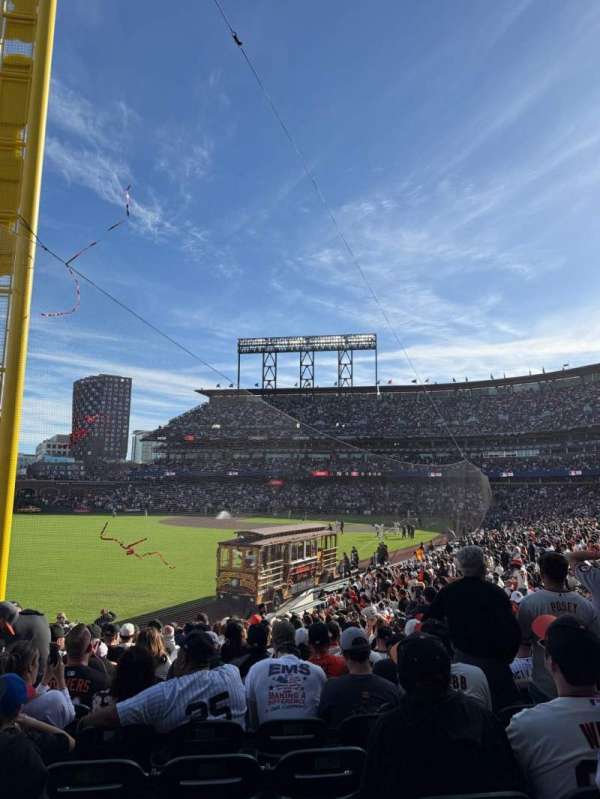 Oracle Park, bloc: 135, rangée: 25, place: 11