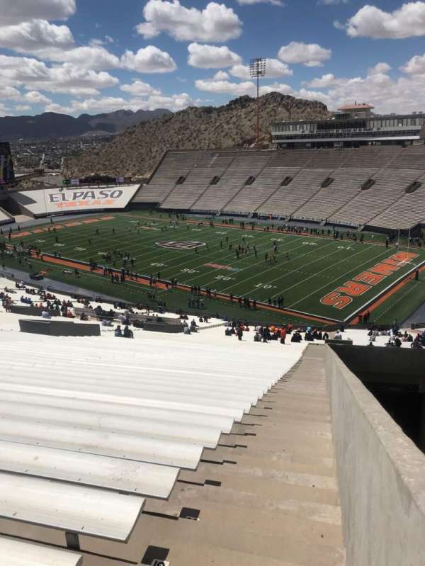 Sun Bowl Stadium, bloc: 18, rangée: 84, place: 1
