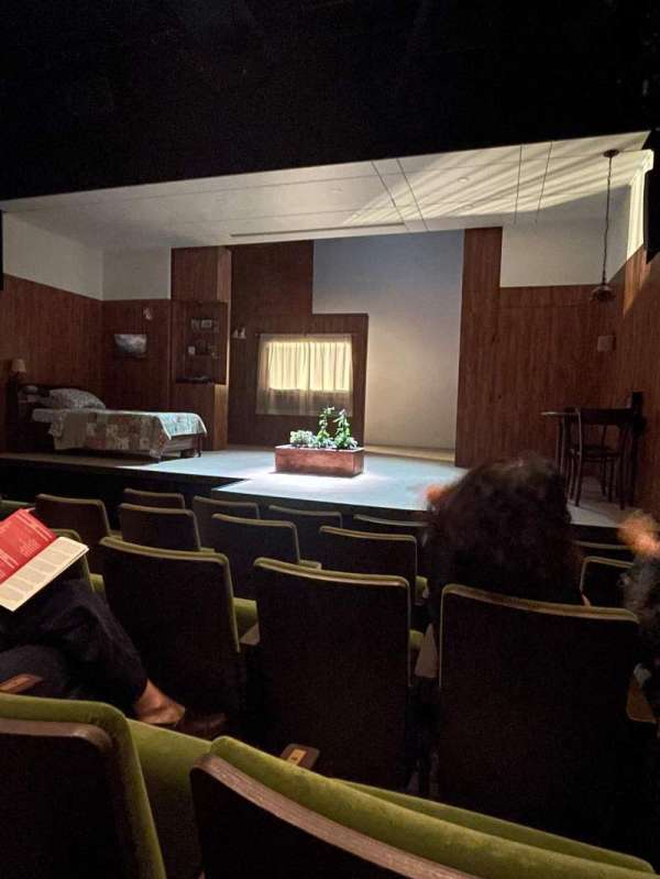 Cherry Lane Theatre, bloc: ORCH, rangée: E, place: 8